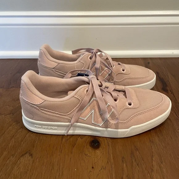 New Balance Pink Sneakers - Picture 3 of 7